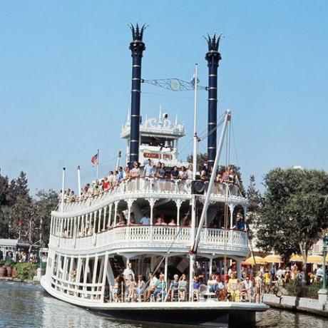 beste disney bilder disneyland mark twain padle båt