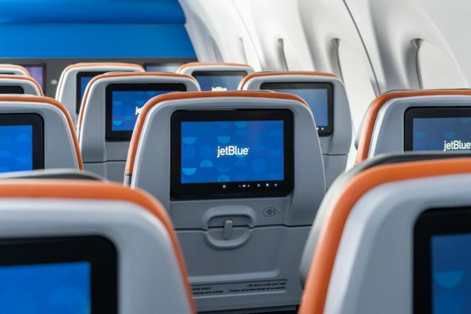 jetblue enda mer plass skjermen