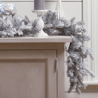 Frosted Gran Garland