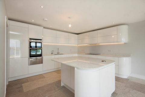 Estuary House, Salcombe, Devon - Kitchen 2 - Marchand Petit