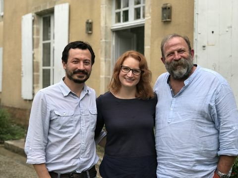 Tim og Rebecca Jones, eiere av Chateau de la Ruche i Dick og Angel Strawbridge's Escape to the Chateau: DIY, Series 2