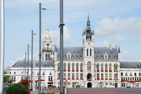 fantastisk utsikt over det største torget i belgisk arkitektur
