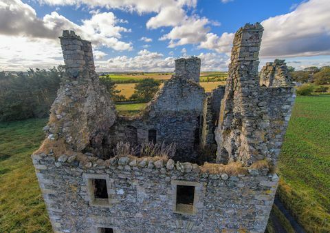 Castle til salgs i Skottland