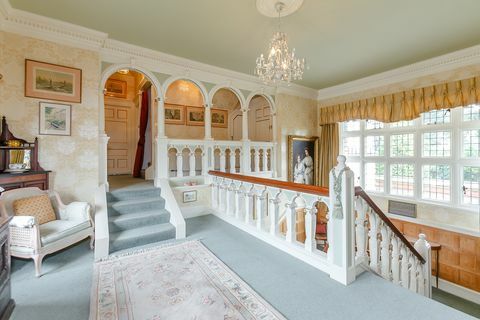 Skreddersøm - Shillingford Court - Oxfordshire - gang - Savills