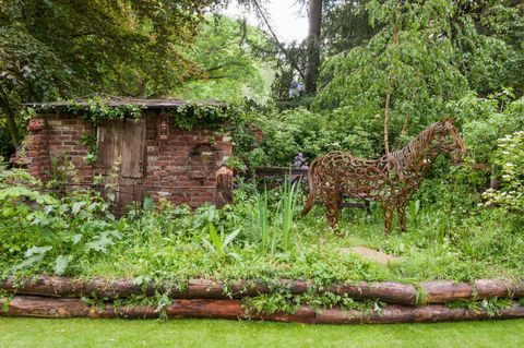 Verdens heste velferdshage. Designet av: Adam Woolcott og Jonathan Smith. Sponset av: World Horse Welfare. RHS Chelsea Flower Show 2017