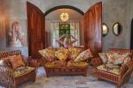 Bo på Betsey Johnsons "Betseyvilla" Airbnb i Mexico