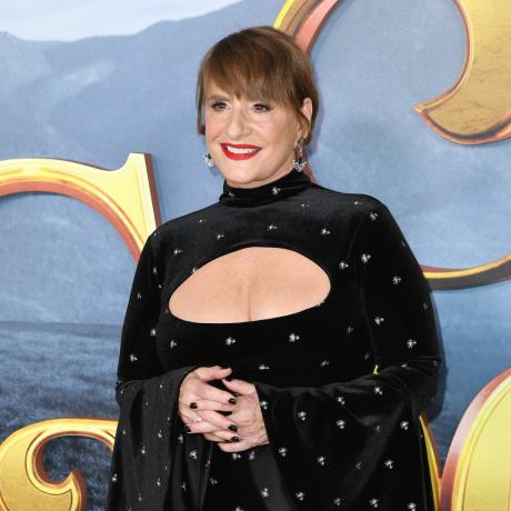 eva lupone premiere på netflix's skolen på godt og ondt