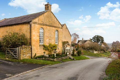 Old Chapel til salgs i Gloucester