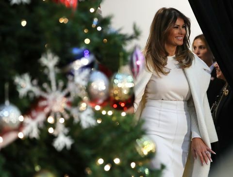 Melania Trump leser for pasienter på DC barnesykehus en julefortelling