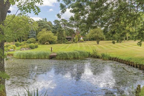 Windmill House - Arkley - Hertfordshire - innsjø - Knight Frank