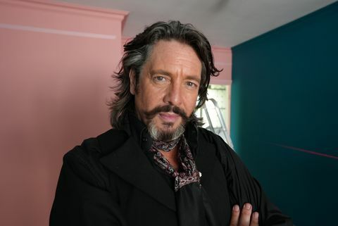 garderober, ep1 swansea laurence llewelyn bowen