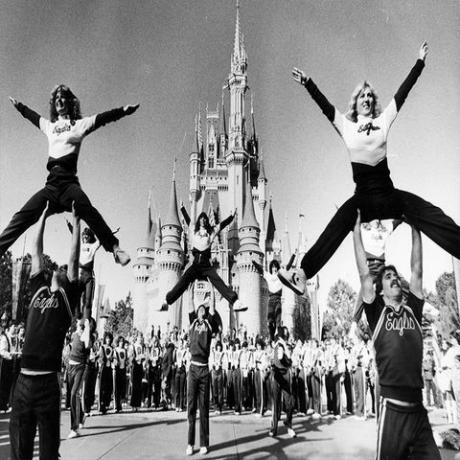 beste disney bilder boston college cheerleaders tangerinebowl 1982