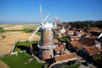 James Blunt's tidligere vindmøllehus til salgs i Norfolk