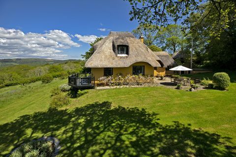 historisk hytte til salgs i dartmoor nasjonalpark