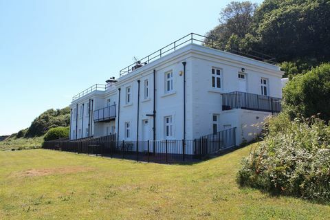 The Old Signal House, 2 Penlee Point, Penlee, Cornwall - close ext