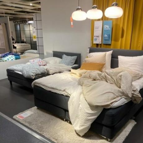 ikea shoppere og ansatte snødde inn på danmark store