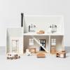 Handle Farmhouse Dollhouse I Joanna Gaines 'New Hearth & Hand Holiday Collection på mål