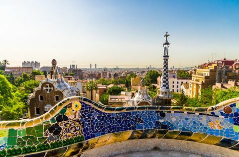 Panoramautsikt ved Barcelona og fjellene i Spania, utsikt fra Park Guell