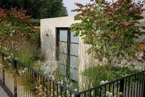 chelsea flower show 2021 balkong med blomster, balkonghage