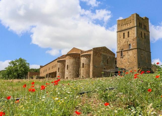 San Giusto Abbey, Lazio, Italia